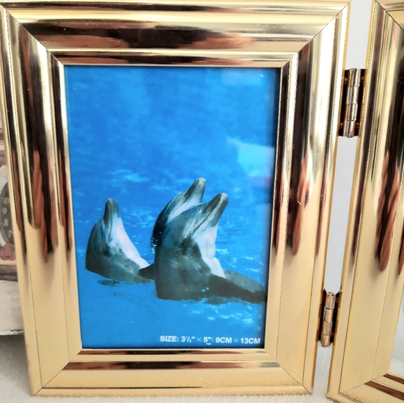 Photo frame with clock each frame 3 1/2x 5" new Color Gold - Picture 3 of 5